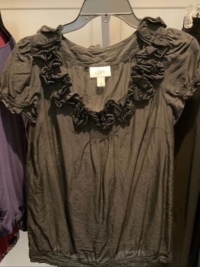 LOFT Black Ruffle Scoop-Neck Short Sleeve Blouse